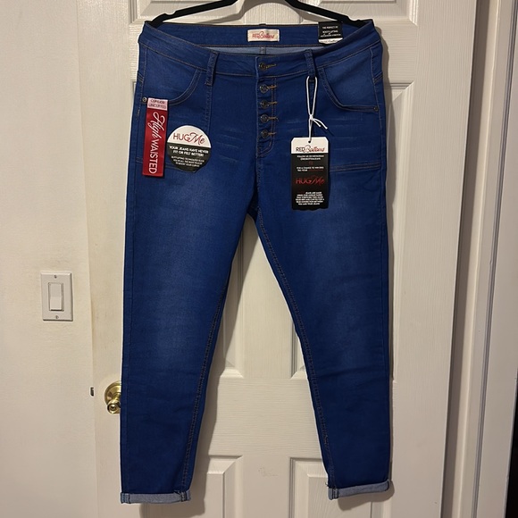 Red Bottom Jeans - Size 15 💙 - Picture 13 of 13